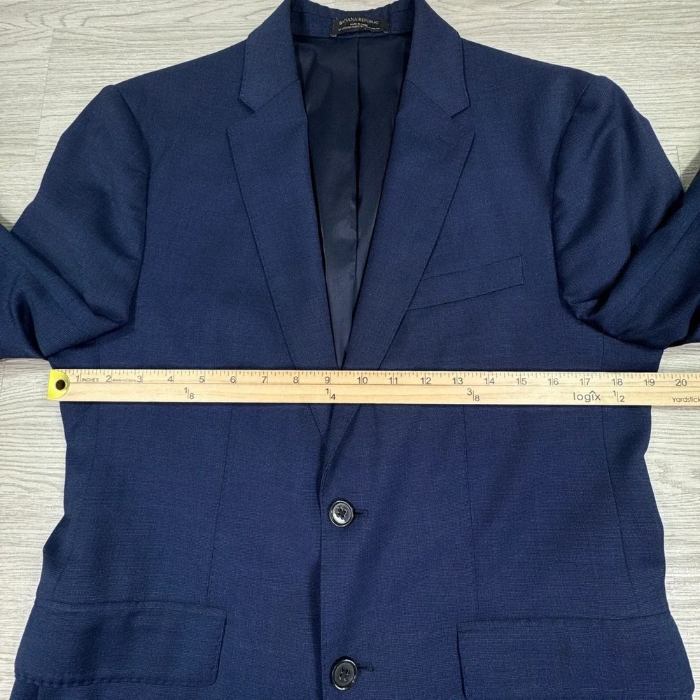 Banana Republic Mens Blazer Italian Wool Blend Blue 38 Regular Two Button Jacket